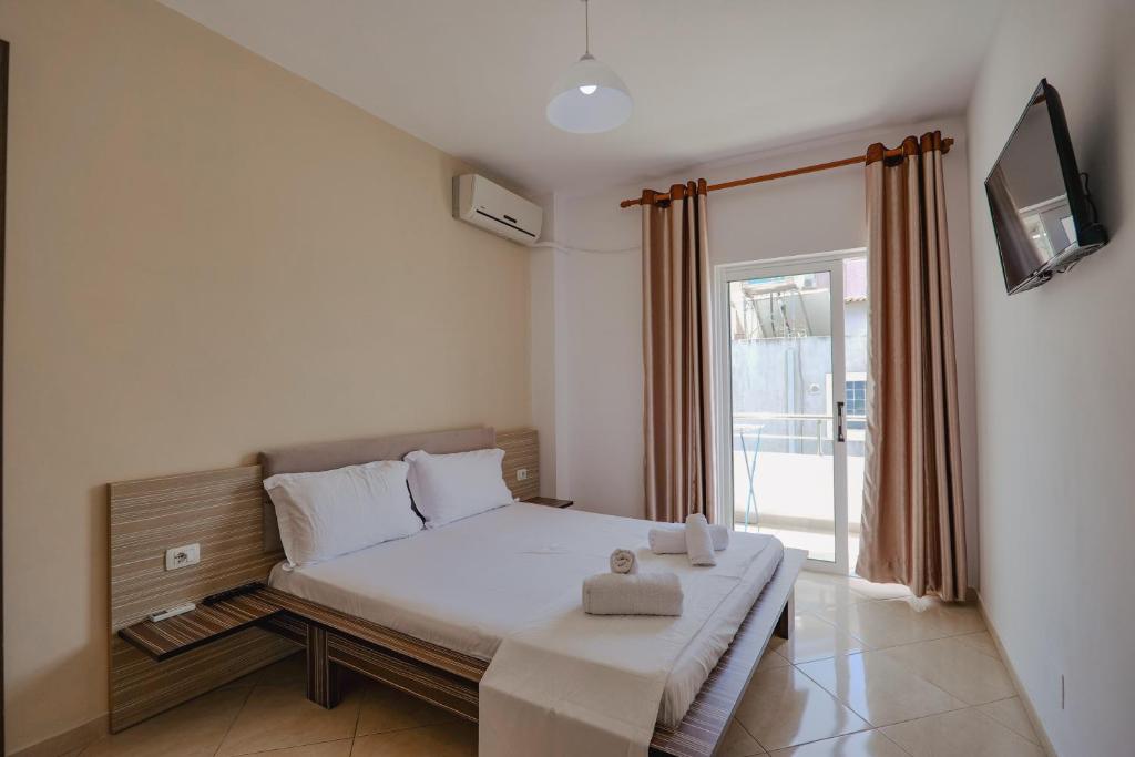 Family Room with Side Sea View, Edola Hotel, Saranda